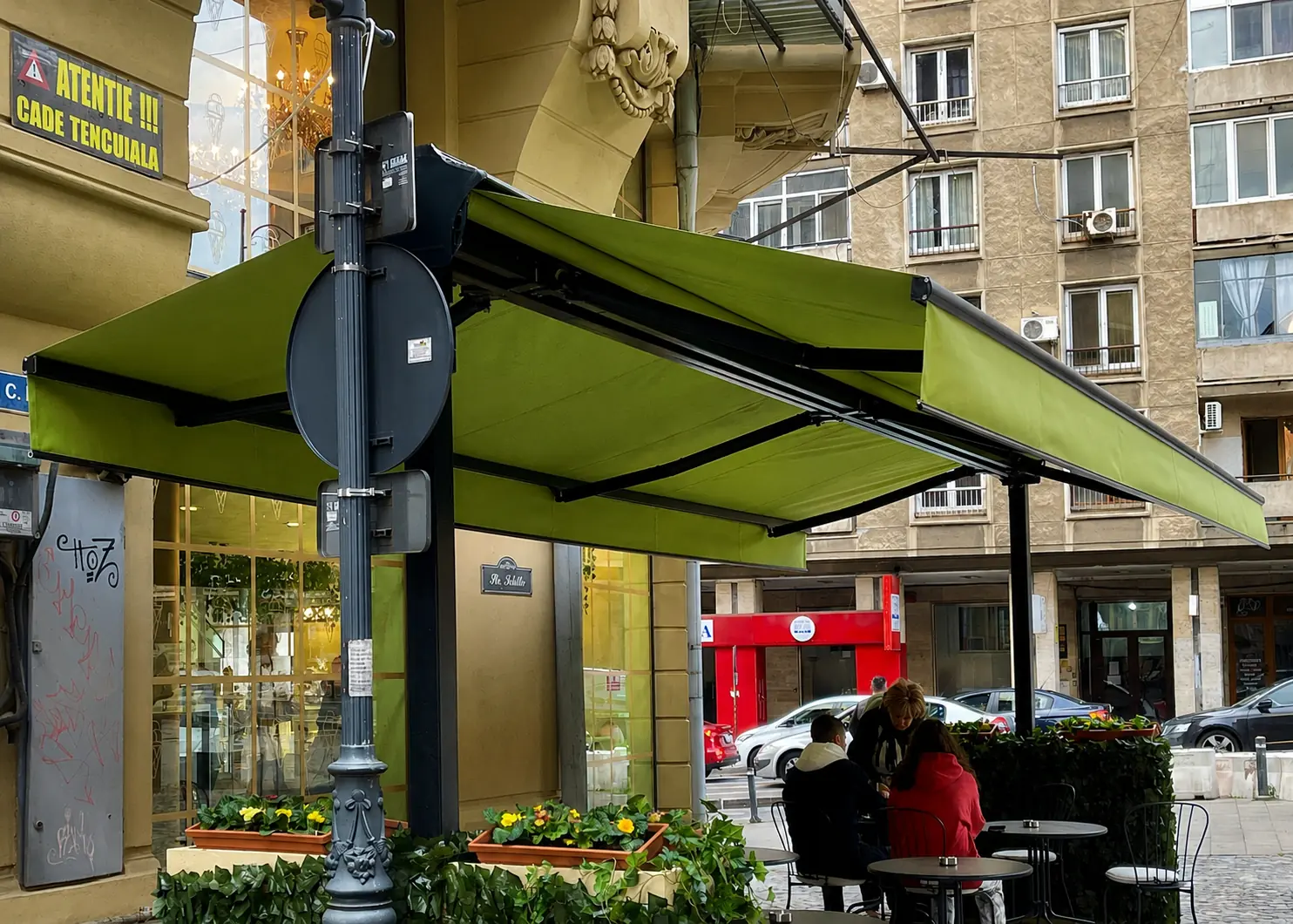 Copertină retractabilă dublă deschisă pe ambele părți, proiect FER-AL