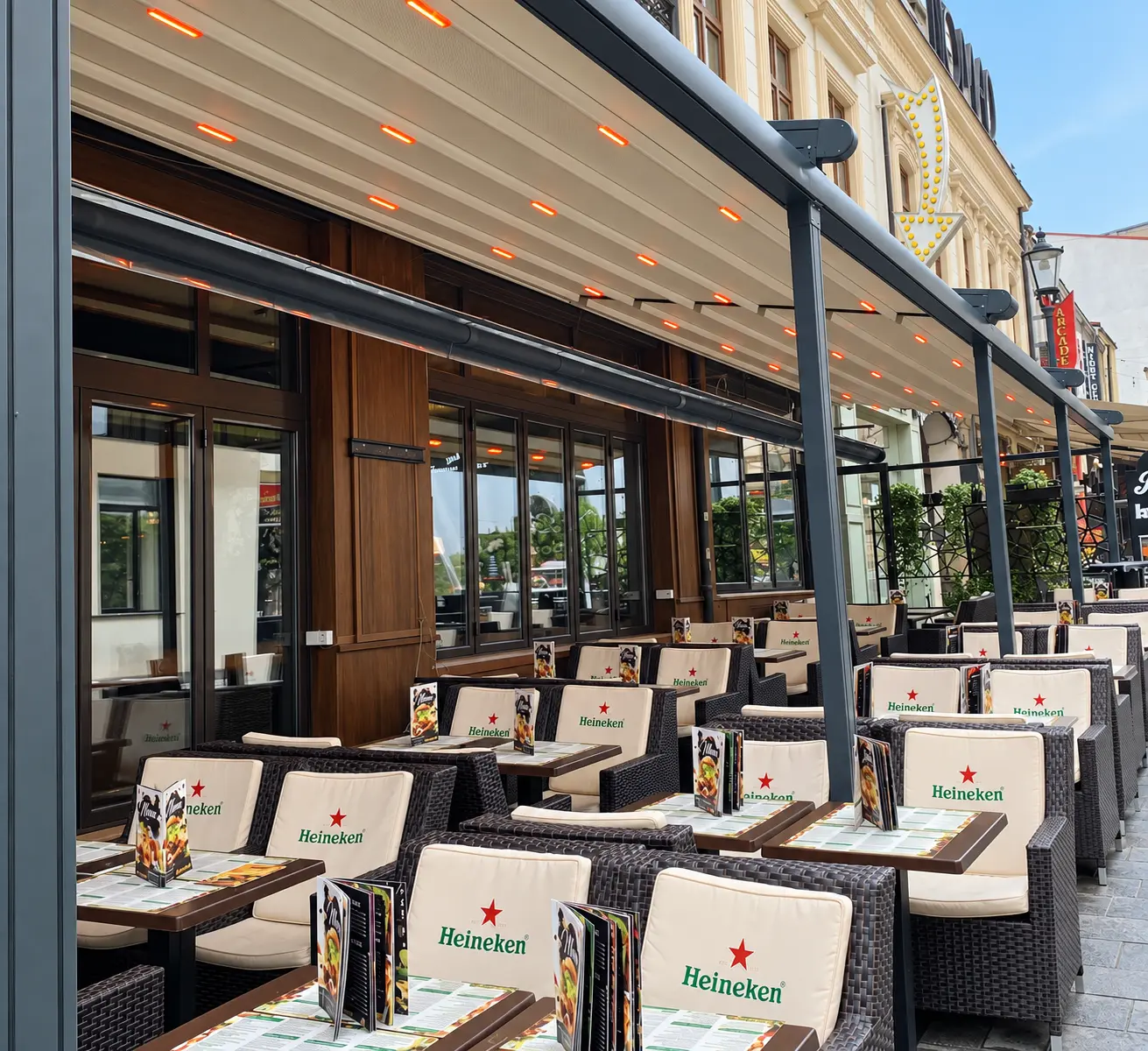 Pergole Ibiza pentru o terasă HoReCa de 54 m² – București