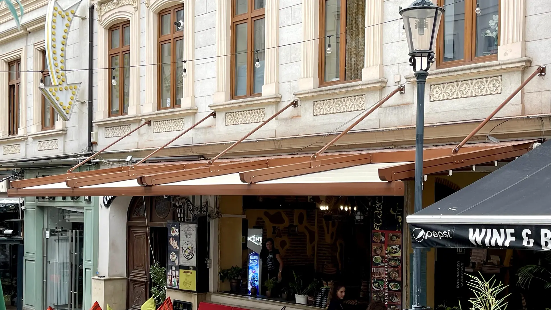 Pergolă Cordoba pentru Terasă de Cafenea – București