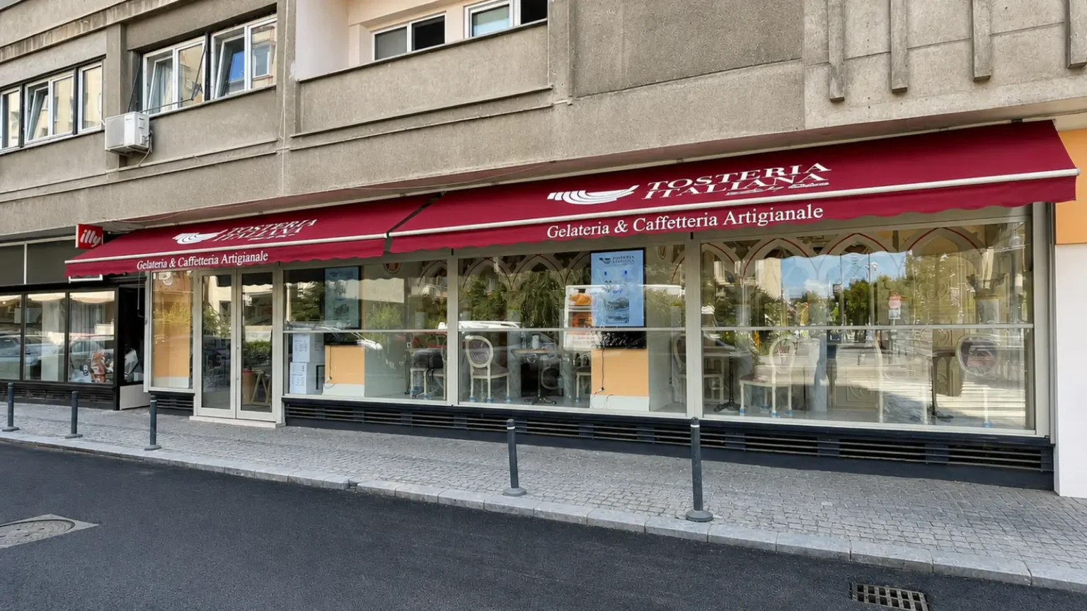 Copertine retractabile manuale la Tosteria Italiana din București